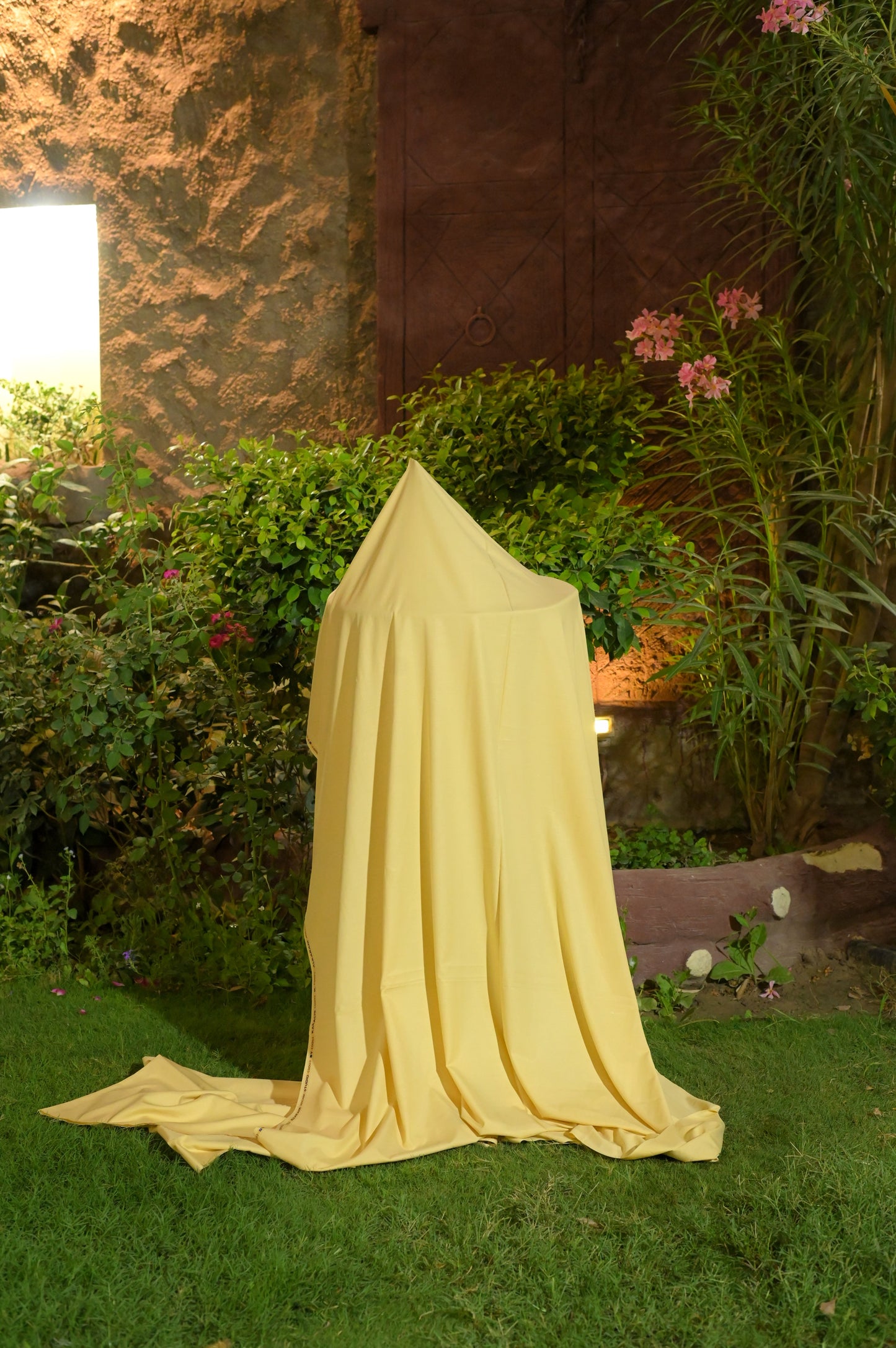 Italian boski washing wear<off white